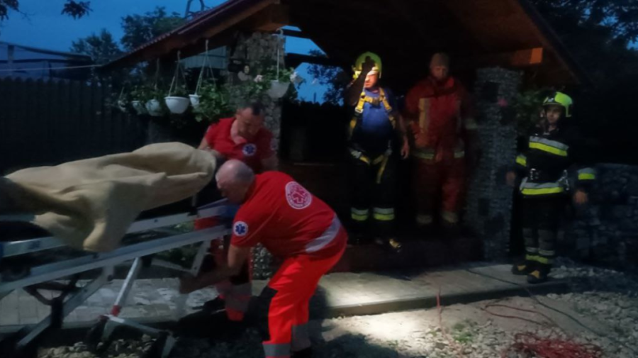 FOTO S-a născut în cămașă! Un moldovean a căzut în fântână, la o adâncime de 27 metri și a rămas în viață