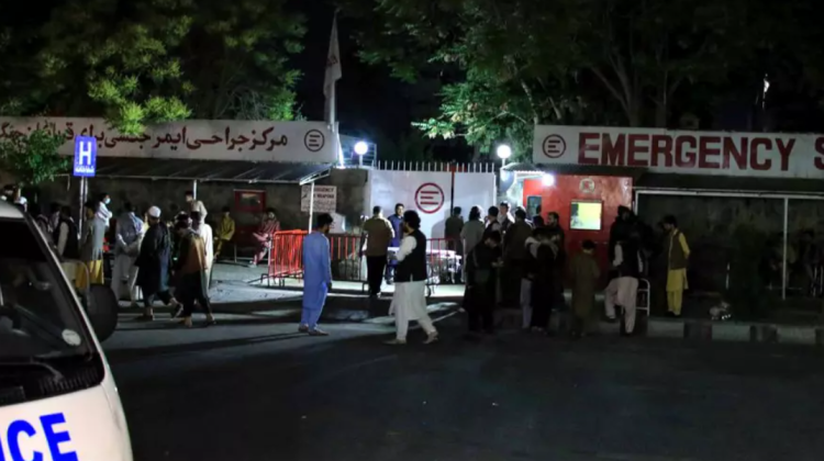 VIDEO Explozie ucigașă la o moschee din Kabul. Cel puțin 20 de morți