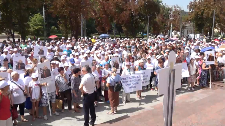 VIDEO Protest amplu la Președinție, organizat de membrii și simpatizanții „ȘOR” față de abuzurile guvernării