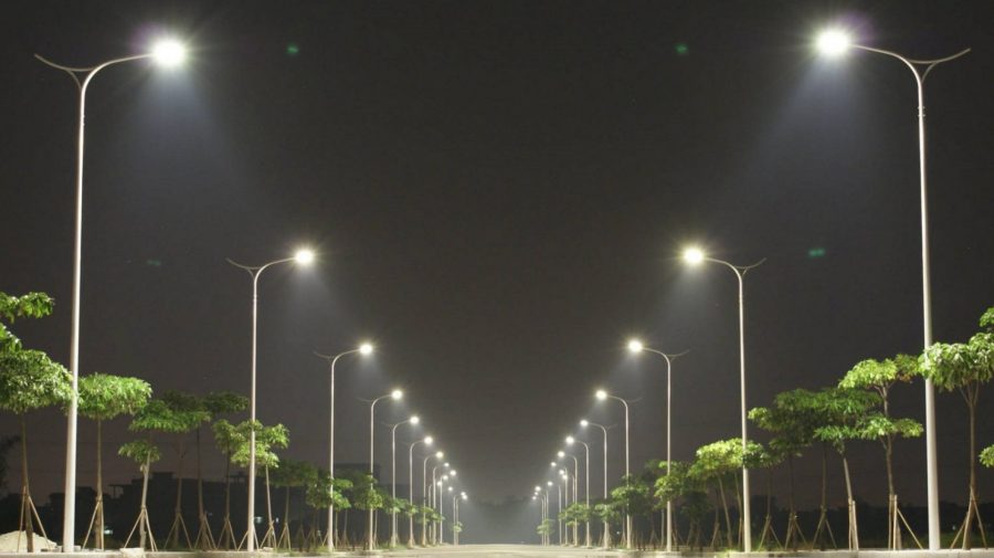 VIDEO Va fi lumină! Guvernarea a renunțat la stingerea iluminatului stradal pe timp de noapte