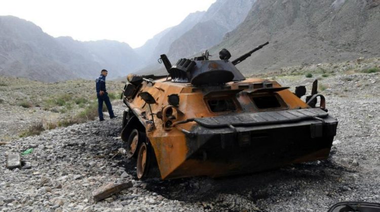 Luptele continuă în alte două foste republici sovietice: Focuri de armă la granița dintre Tadjikistan și Kîrgîzstan