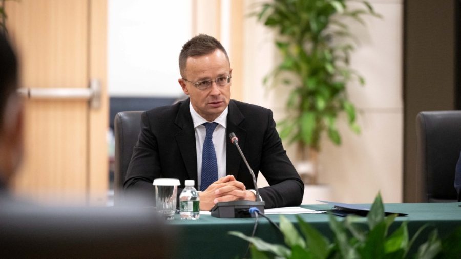 Ungaria respectă deciziile altor țări, dar ea va continua să elibereze vize rușilor, promite ministrul de Externe
