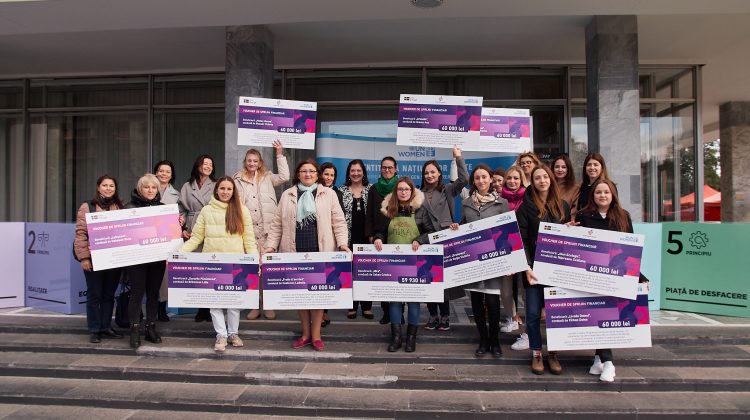 FOTO Zece femei antreprenoare din Moldova au primit bani pentru dezvoltarea afacerilor pe care le conduc. Ce sumă