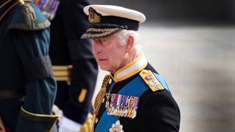 VIDEO Regele Charles al III-a, primit cu huiduieli în timpul unei vizite oficiale