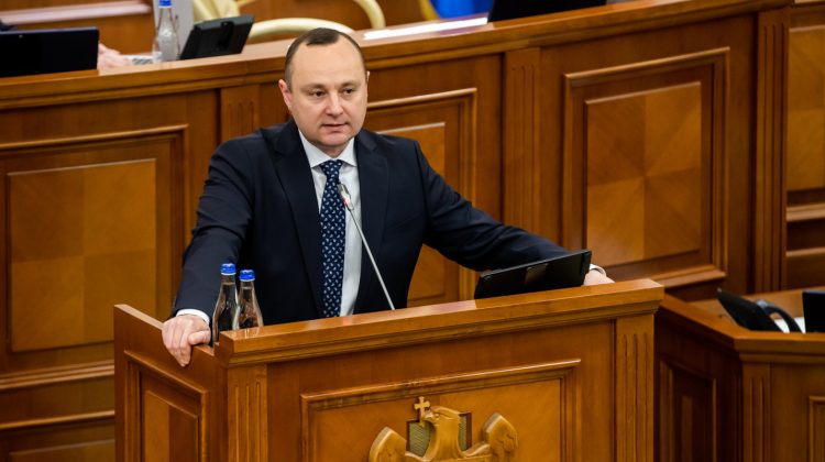 DOC Vlad Batrîncea, chemat la procuratură chiar în timpul ședinței de Parlament! Ce spune deputatul PSRM