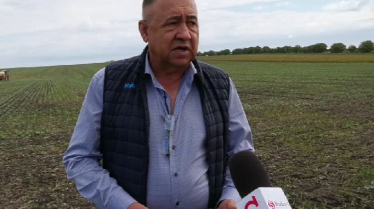 VIDEO În plin sezon agricol, criză de motorină! Fermierii se plâng că cerșesc carburanții la prețuri exagerate