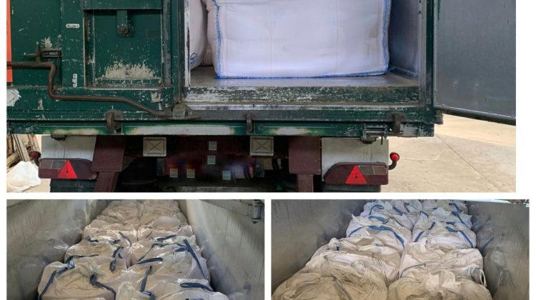 FOTO Sare marină – transportată ilegal în Moldova! De unde era adusă
