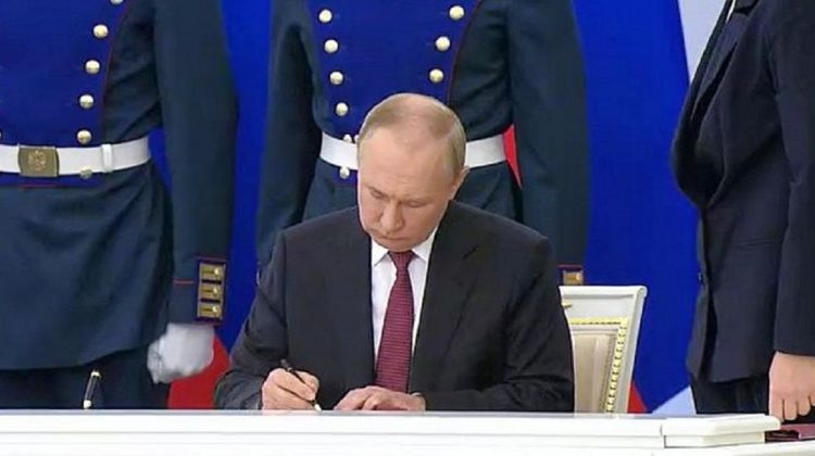 Toți locuitorii, cetățeni ai Rusiei! Putin a semnat decretul privind „acceptarea” celor patru regiuni ucrainene