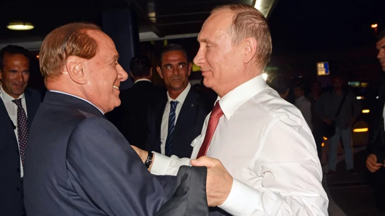 Schimb de „scrisori dulci” între Putin şi Berlusconi: Mi-a trimis 20 de sticle de vodcă de ziua mea
