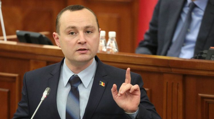 Vlad Batrîncea: Dacă se va decide organizarea protestelor antiguvernamentale, PSRM va participa