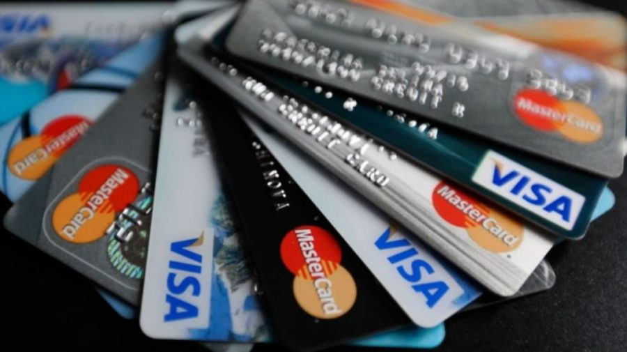 VISA: Cele mai multe furturi de bani de pe carduri sunt legate de comerțul electronic