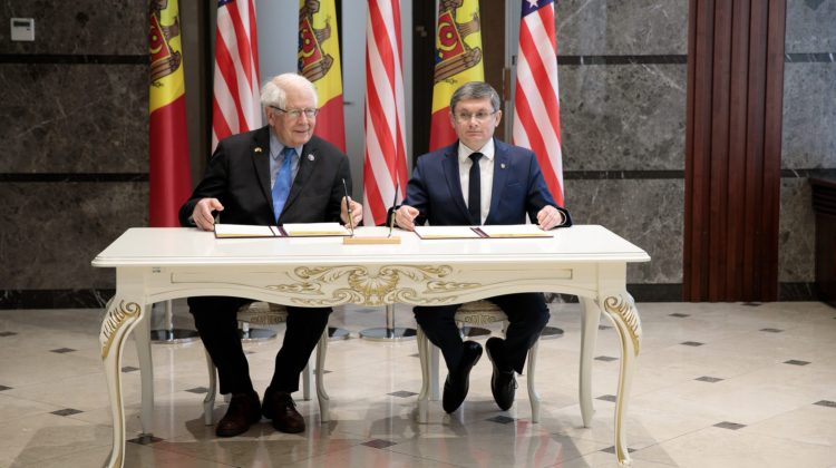 Și-au întărit colaborarea printr-un „act istoric”. Parlamentul Moldovei și cel al SUA au semnat acordul de cooperare