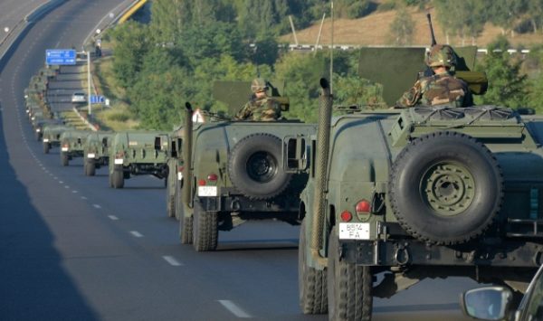 VIDEO Tehnică militară, observată la vama Galați-Giurgiulești. Explicația Minsiterului Apărării