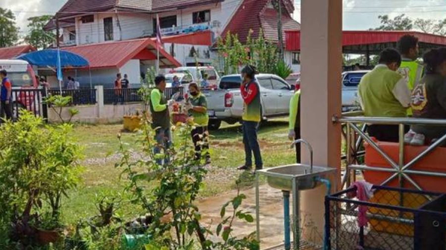 Fost polițist a deschis focul într-o grădiniță din Thailanda. Cel puțin 31 de persoane au fost ucise