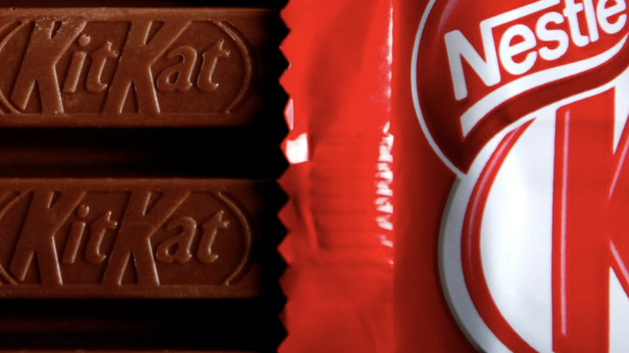 VIDEO Din ce sunt făcute batonașele KitKat? Oamenii vor rămâne surprinși când vor afla