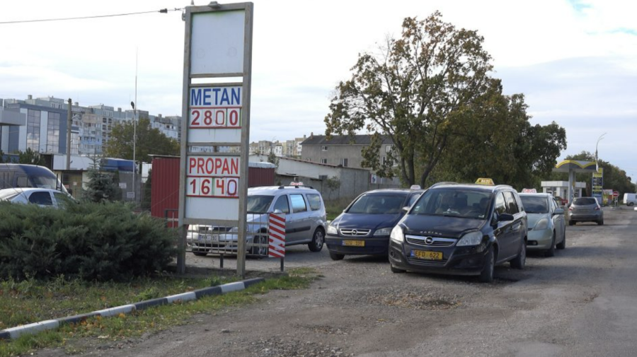 VIDEO Prețul ridicat la metan îi nemulțumește pe taximetriștii din Bălți: Serviciile s-ar putea scumpi
