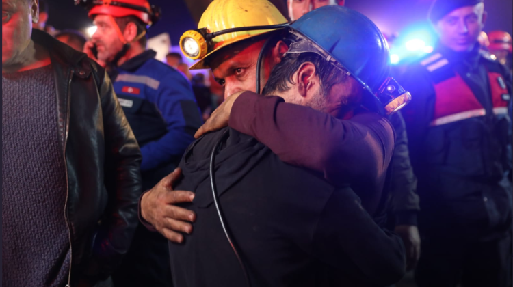 FOTO, VIDEO Explozie puternică într-o mină din Turcia! Salvatorii caută cu disperare supraviețuitori