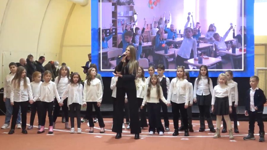 VIDEO Și-au cântat drepturile: Liceul Teoretic „Orizont” a organizat un concert, dedicat Zilei Drepturilor Copilului