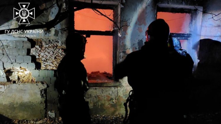 FOTO, VIDEO Incendiu de proporții la sanatoriul „Moldova”, din Odesa. 58 de pompieri au luptat cu flăcările