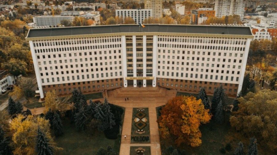 Concurs cu năbădăi la ANRE: Parlamentul a extins termenul de depunere a dosarelor