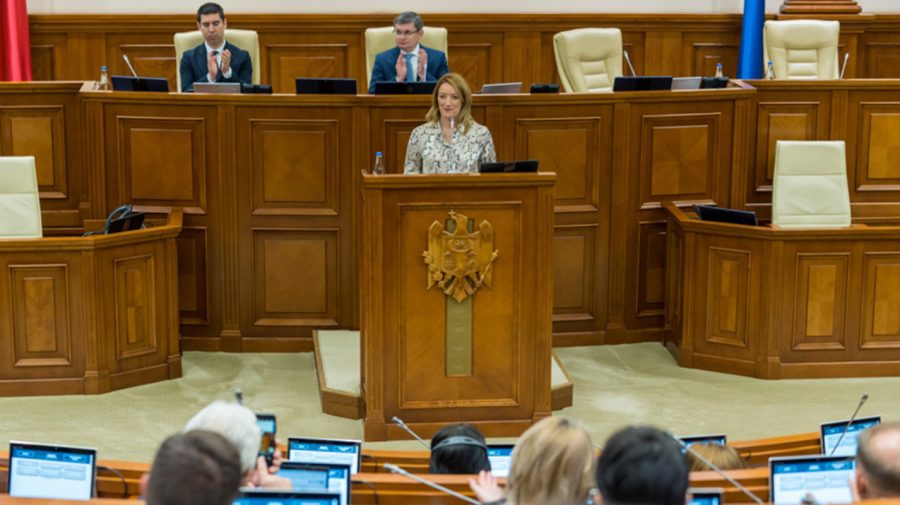 „Moldova poate fi lider în Europa”. Discursul integral al Robertei Metsola în Parlamentul nostru, tradus în română