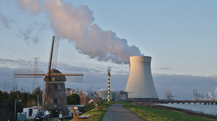 În Polonia vor fi construite primele centrale nucleare. Când va fi dat în funcțiune primul reactor