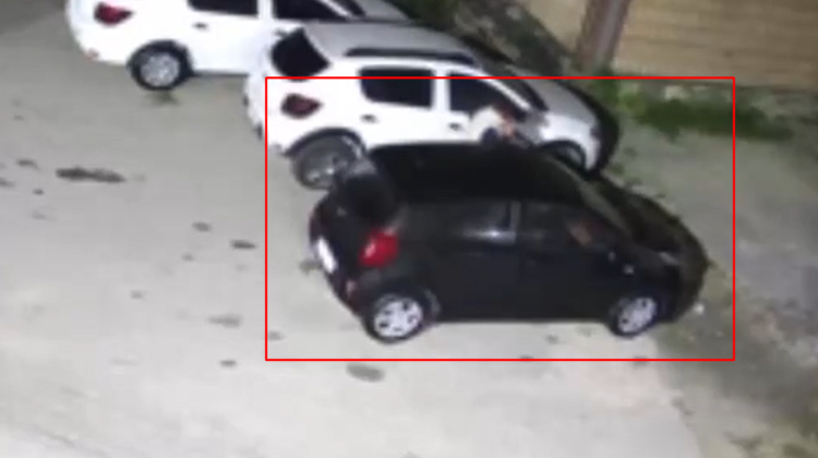 VIDEO Momentul în care o KIA „dispare” de pe teritoriul unei spălătorii auto. Poliția spune unde a găsit mașina