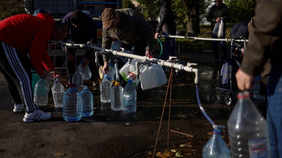 Tragic! Oraşul ucrainean Nikolaev a rămas din nou fără apă potabilă în urma unui atac rusesc