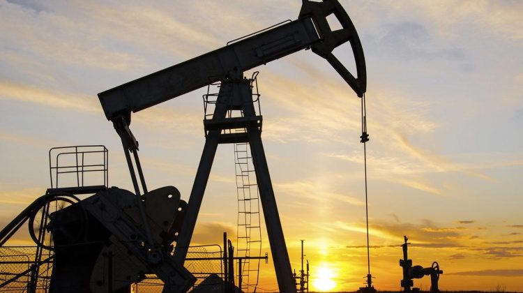 Prețul petrolului a început să crească semnificativ! Arabia Saudită a făcut cea mai mare scădere de producție