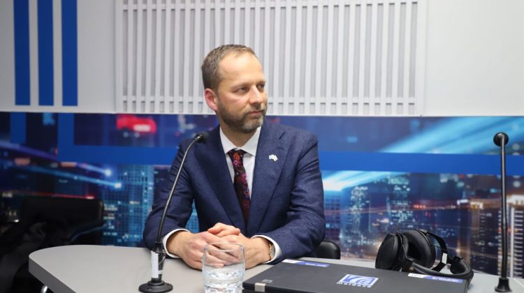 Janis Mazeiks, despre suspendarea licențelor TV: Noi vedem că Moldova este afectată de dezinformare și propagandă