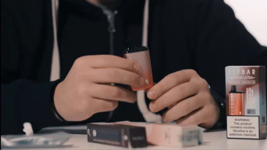 VIDEO Cât e de ușor să comanzi online țigările electronice? Experiment realizat în Moldova