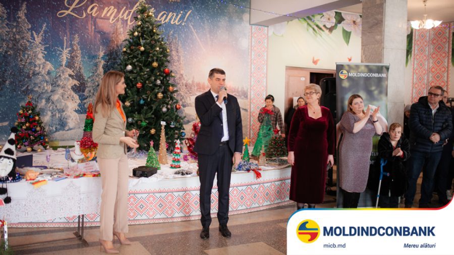 Moldindconbank a oferit cadouri copiilor cu nevoi speciale din Strășeni