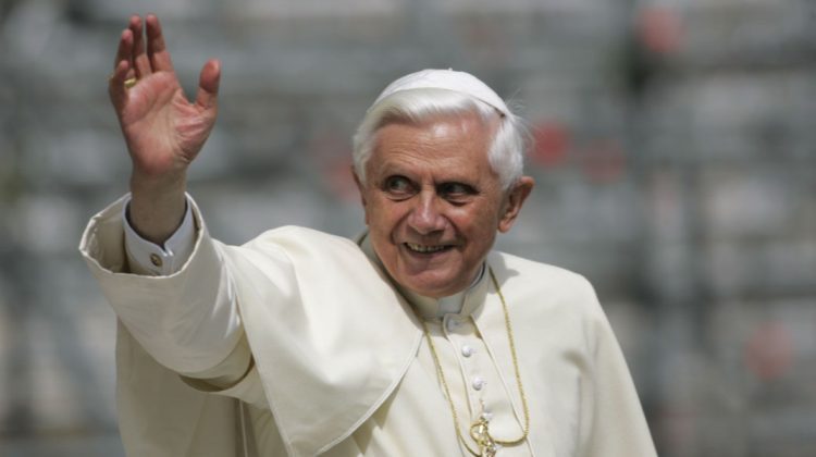ULTIMĂ ORĂ! Papa Benedict al XVI-lea s-a stins din viață