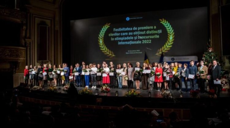 Școala românească crește genii! Elevii – cei mai buni din Europa la matematică, informatică și chimie
