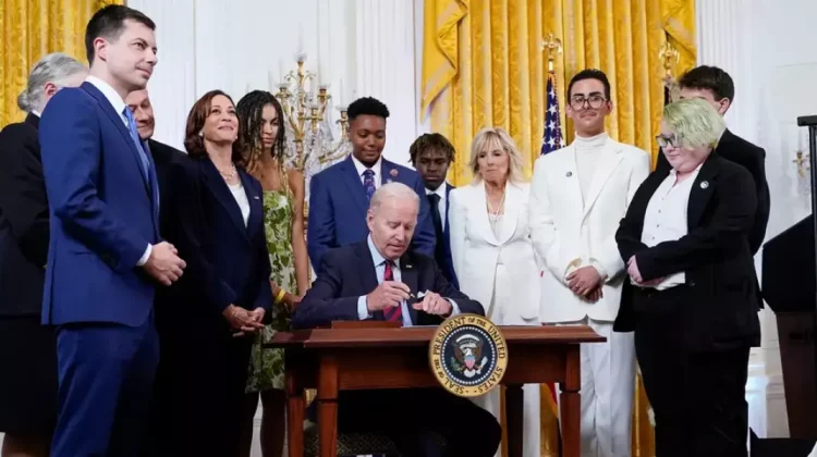 Căsătoriile LGBTQ, protejate de o lege adoptată de Congresul SUA. Biden a prevăzut asta cu 10 ani în urmă