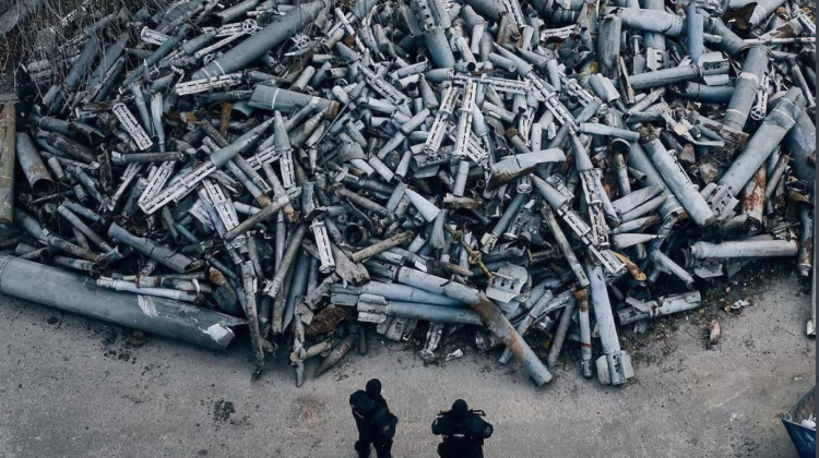 FOTO Imagini înfiorătoare din Ucraina! Cum arată cimitirul rachetelor rusești din Harkov