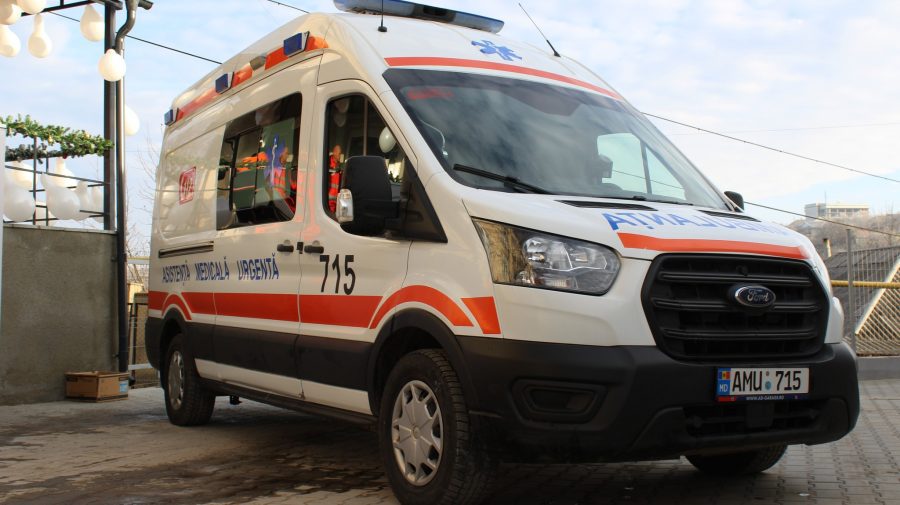 Ambulanța – tot mai solicitată de moldoveni! Din ce cauze ajung pe patul de spital