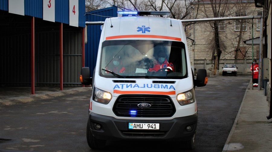 Moldovenii – îndemnați să cheme ambulanța doar în cazurile de pericol iminent pentru viață! Explicațiile