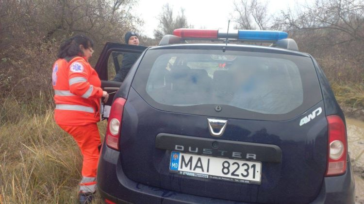 Viața unui om aflat în dificultate – salvată! Bărbatul zăcea la pâmânt în apropiere de frontiera moldo-română