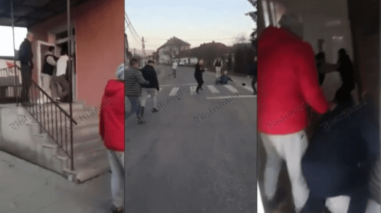 VIDEO Bătaie ca-n vestul sălbatic! Un grup de moldoveni a ieșit în stradă cu lopeţi şi bâte într-un județ din România
