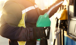 Expert economic: Prețurile la carburanți puteau fi mai mari, dacă leul nu s-ar fi apreciat față de dolar
