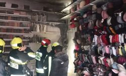VIDEO Pompierii au anunțat de ce a luat foc ghereta de la Piața centrală din Chișinău