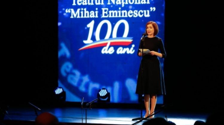 DOC Numele oamenilor de cultură al căror succes a fost apreciat cu distincții de Maia Sandu