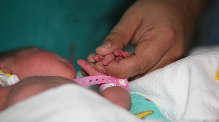 Raport ONU: 1,9 milioane de copii s-au născut morţi anul trecut