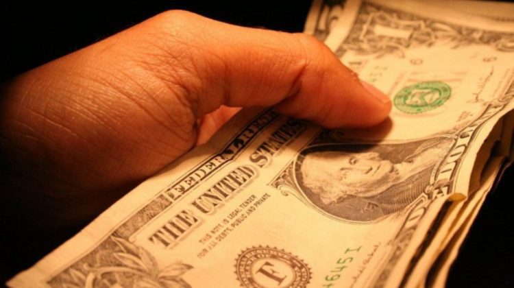 CURS VALUTAR 26 ianuarie: Mic dar voinic! Leul își consolidează pozițiile față de euro și dolar