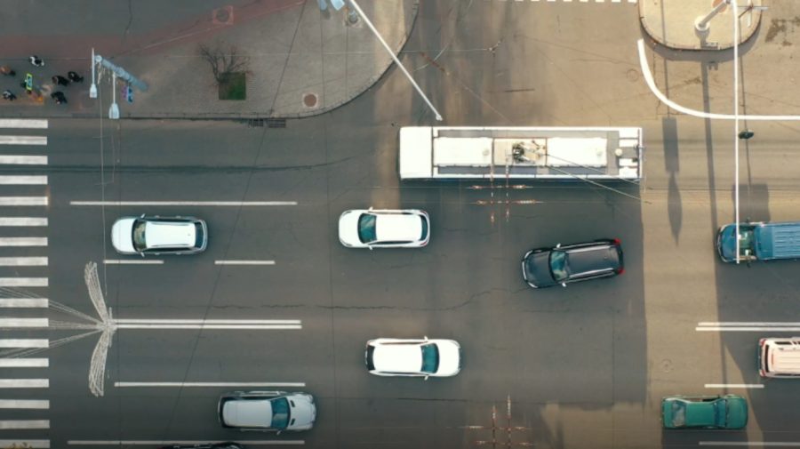 BANI.MD Încântați sau nu prea? Părerea șoferilor despre benzile destinate troleibuzelor și autobuzelor