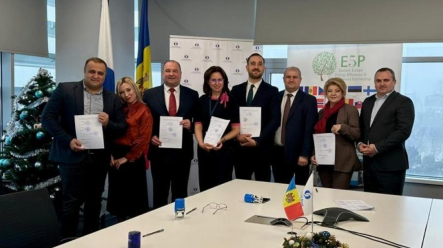 Deșeurile din Ungheni, Nisporeni și Călărași, evacuate cu bani de la BERD. Sandu vrea inițiativa și în alte regiuni