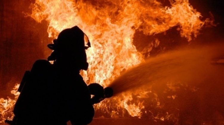 Tragedie fără margini în România! Trei copii au fost înghițiți de flăcări