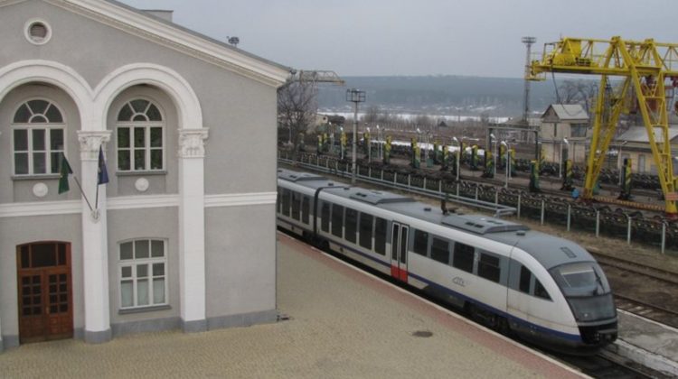 Iute ca săgeata! CFM repune în circulație zilnică trenul Iași-Ungheni