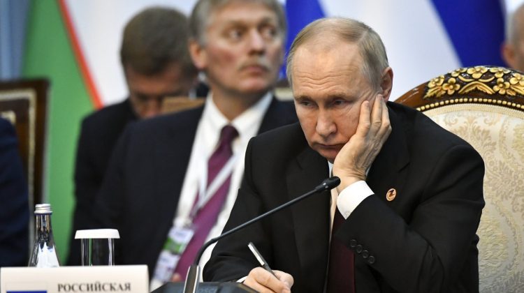 Putin, la un pas de o „catastrofă” bugetară? Plafonarea prețului la petrolul din Rusia va fi foarte greu de evitat